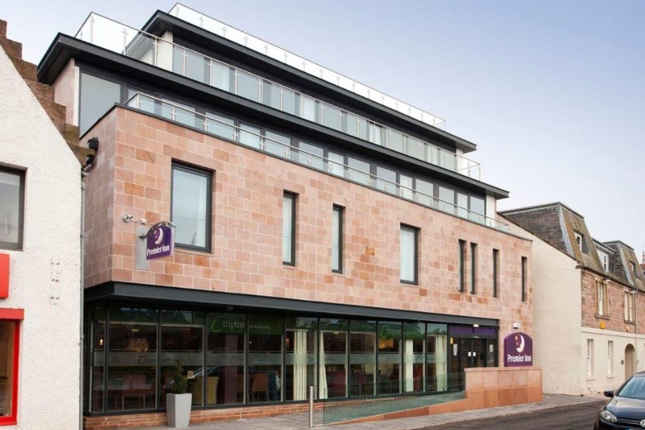 Premier Inn Inverness Centre - River Ness Exteriör bild