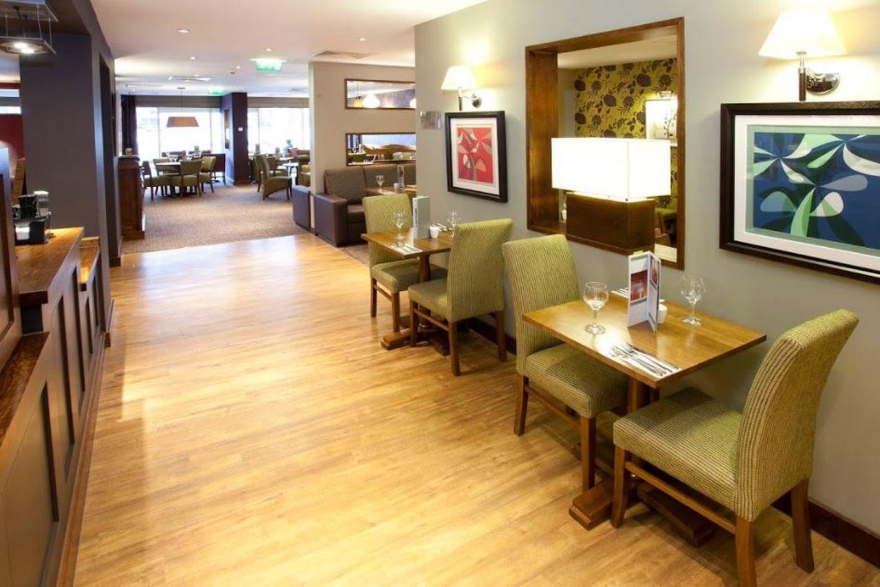 Premier Inn Inverness Centre - River Ness Exteriör bild