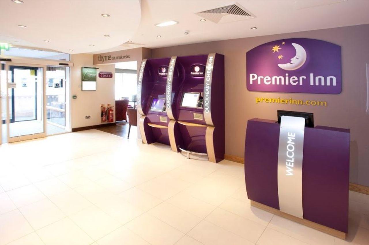 Premier Inn Inverness Centre - River Ness Exteriör bild